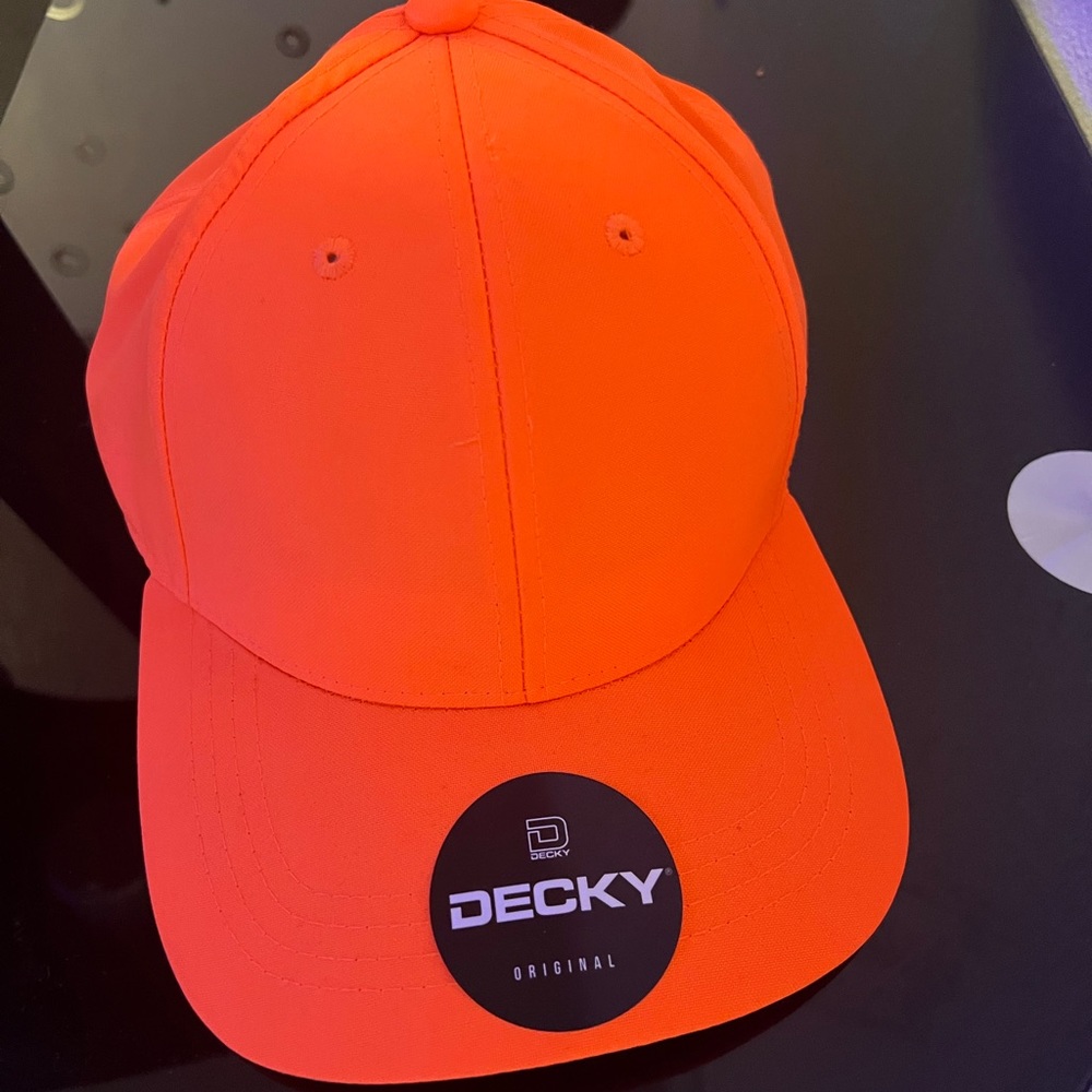 Decky hat